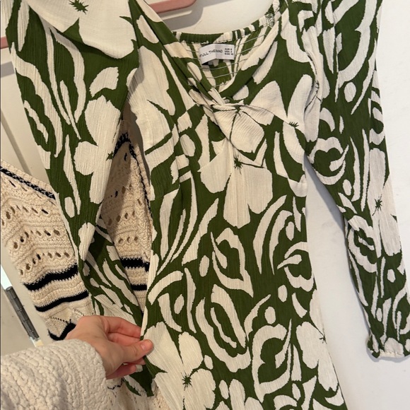 Floral Green and White Maxi Dress - Picture 4 of 5